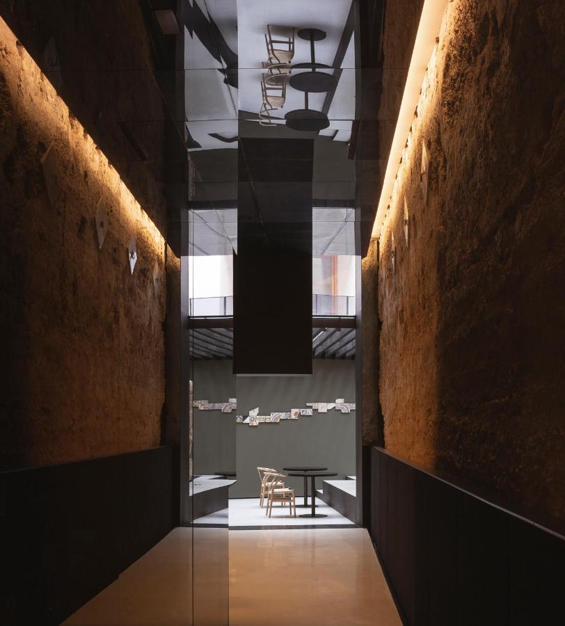 Caro Hotel Valencia Luaran gambar Interior of the museum