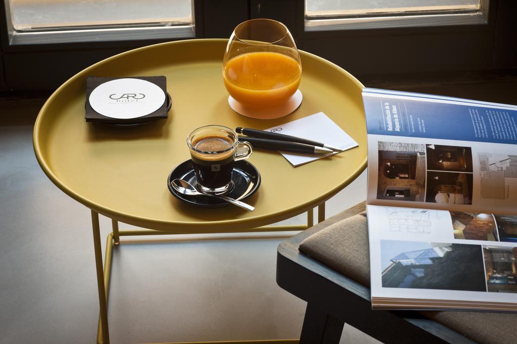 Caro Hotel Valencia Luaran gambar A coffee table