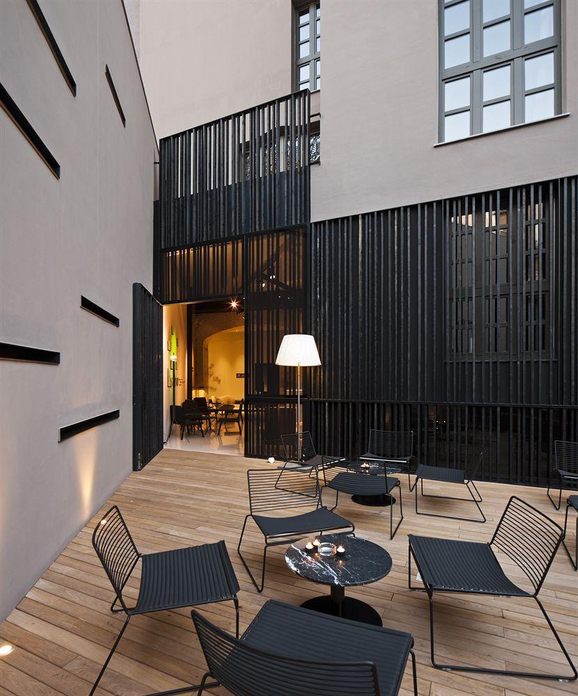 Caro Hotel Valencia Luaran gambar Interior of the hotel